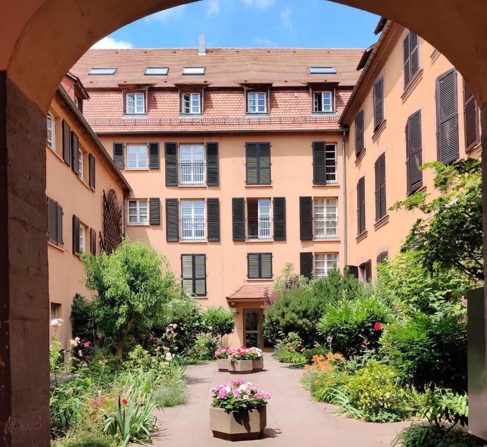 Au Kugelhopf Dore - Centre Historique Colmar Eksteriør bilde